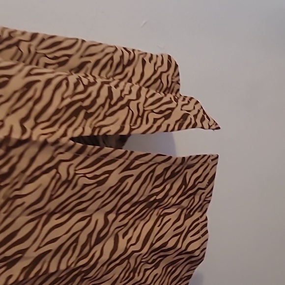 Chic Zebra Print Strappy Dress - Picture 6 of 10